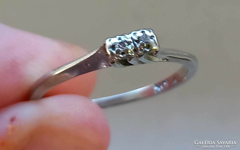 53 As 10k white gold diamond ring art deco