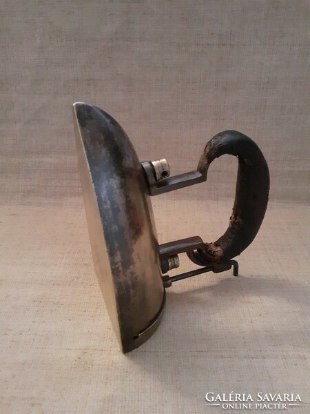 Biedermeier brass ox tongue iron with cast iron insert inside