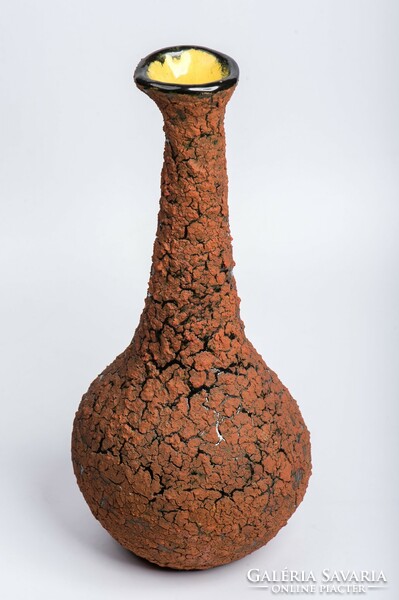 Modernista repesztett mázas kerámia váza - 1965