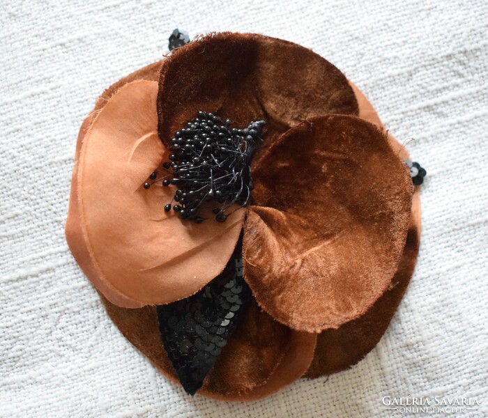 Art-deco style textile brooch, dress hat decoration, sequins, pearls, silk, velvet 14.5 cm