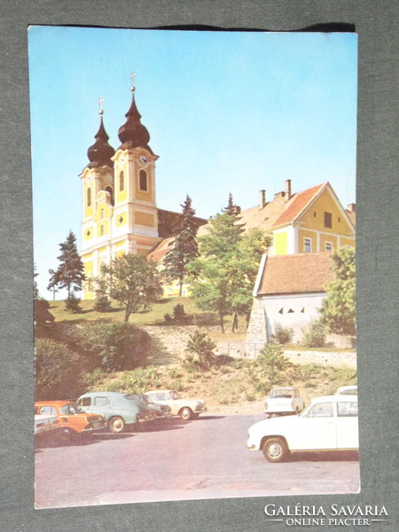 Képeslap, Balaton, Tihany Apátsági templom látkép, parkoló részlet, Trabant, Skoda, Wartburg autó
