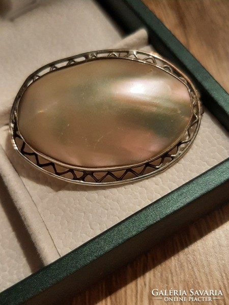 Rainbow mother-of-pearl brooch in a silver-plated frame