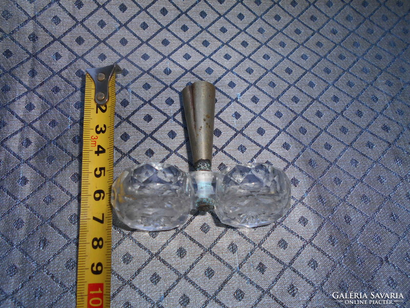 Antik lapokra  csiszolt üveg, réz fogvájó tartóval asztali  sótartó