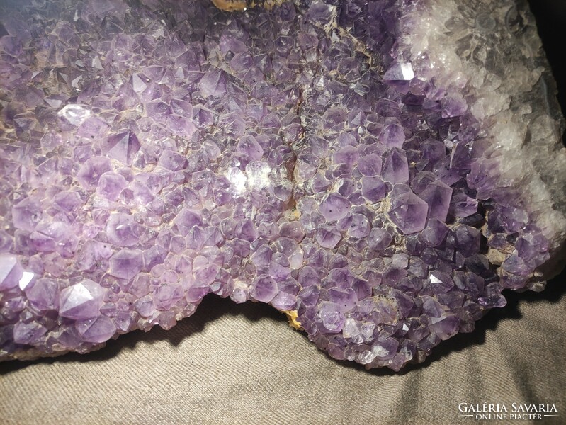 27 Kg amethyst mineral deposit geode 34*42cm