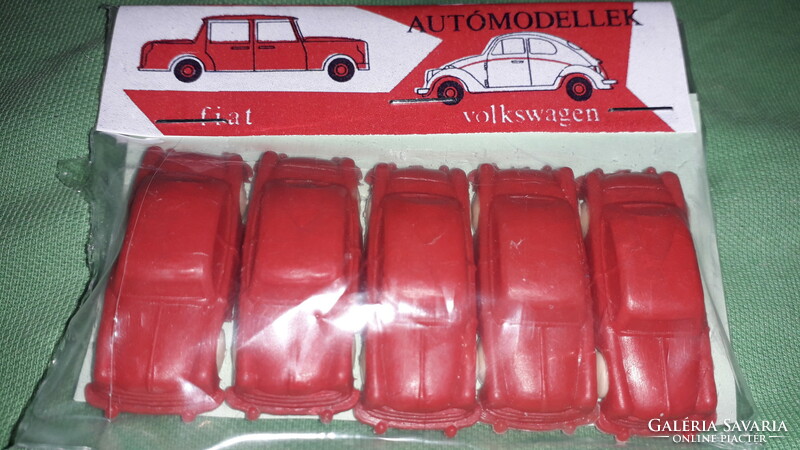 Retro traffic goods Hungarian small industry molded plastic small cars unopened original package rare collectors 8