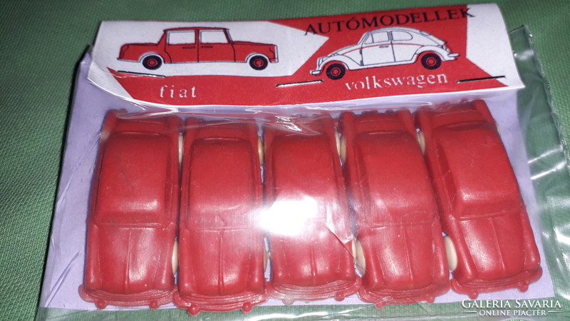 Retro traffic goods Hungarian small industry molded plastic small cars unopened original package rare collectors 12