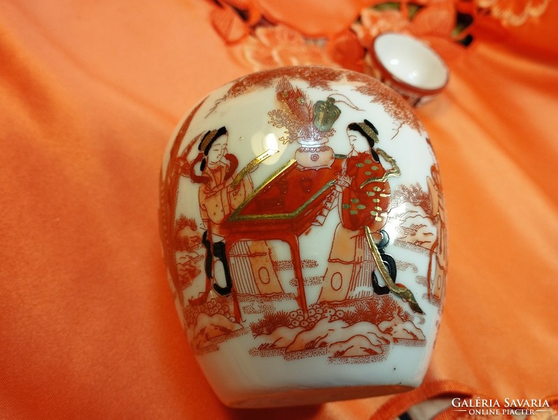 Beautiful Japanese porcelain teapot