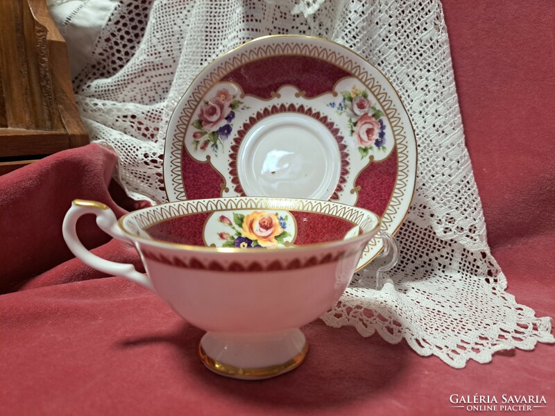 Queen's porcelain tea cup