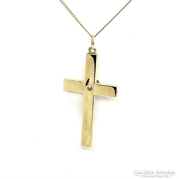 4701. Gold cross pendant with coral