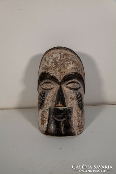 Antik afrikai maszk