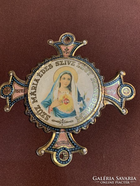 A metal holy image used at house consecration