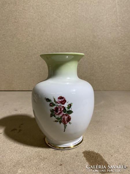Hollóházi porcelán váza, 18 x 12cm-es magasságú, hibátlan darab.2245