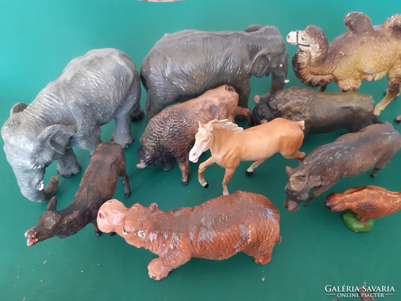 Old mass animals, thirty or so pieces, partly for restoration