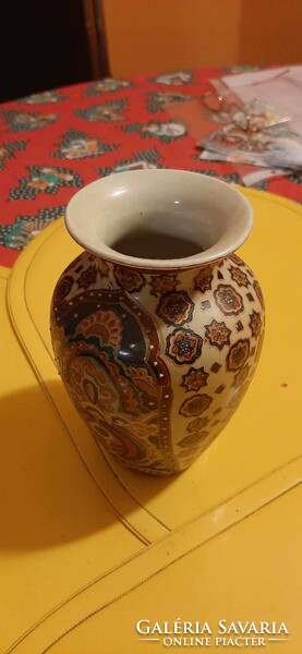 Azsiai váza (Alján pecséttel)