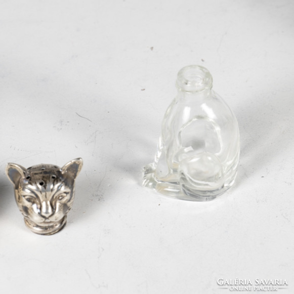 Silver cat-shaped salt and pepper shaker
