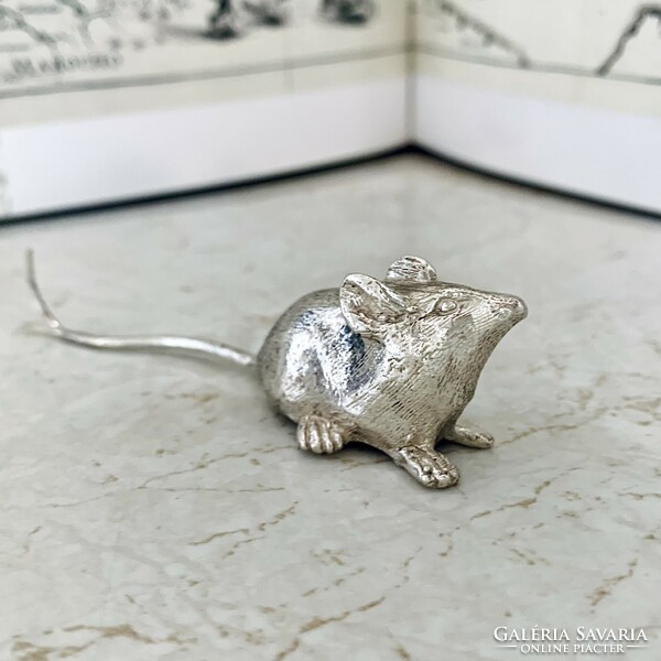 800 silver mouse figure, with Hungarian hallmark, video available