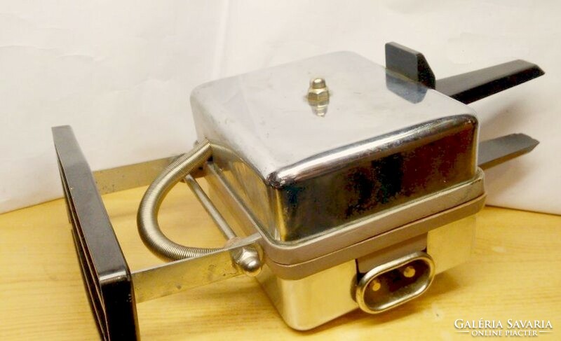 Retró elektromos konyhai eszköz nikkelezett gofrisütő Schulte, Német 1960-as évek