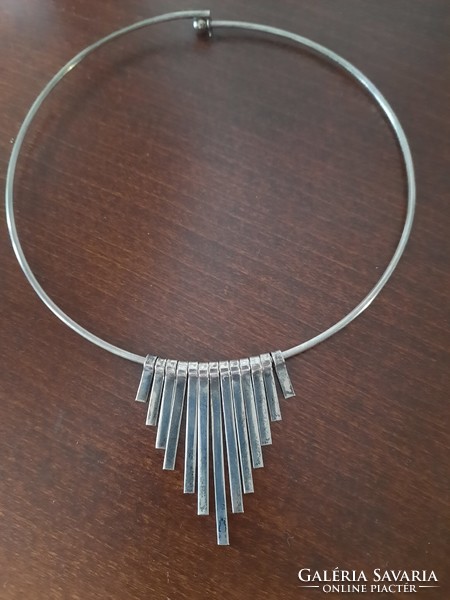Rigid silver necklace modern
