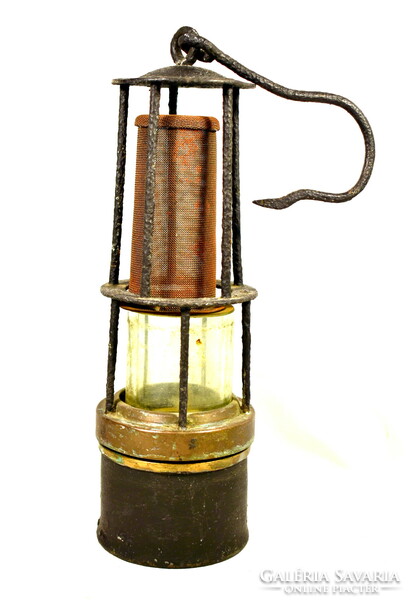 A real old miner's lamp!