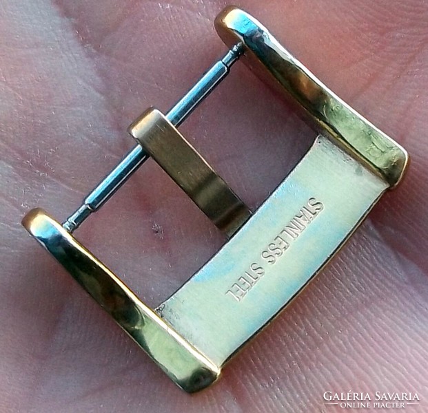 Quality gold-plated steel spike buckle