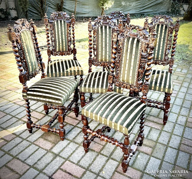 Neo-Renaissance chairs