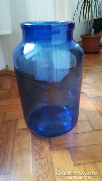 Hatalmas kék üveg váza, palack
