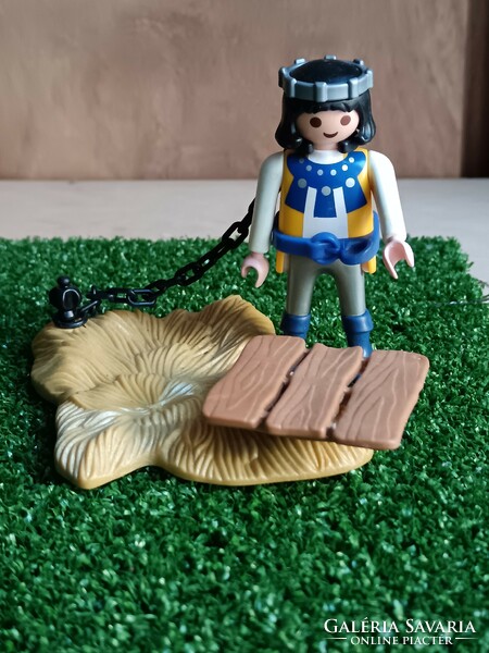 Playmobil in captivity the king vintage