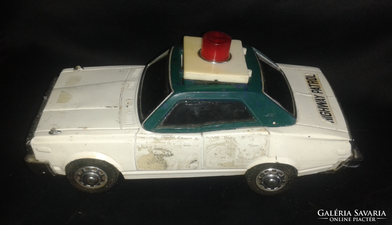 Retro electric highway patrol toy car