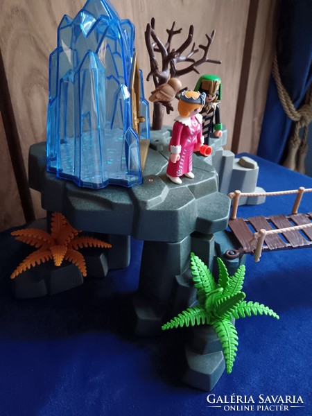 Playmobil, crystal prison, vintage