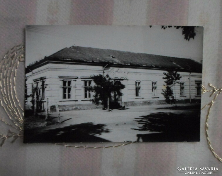 Retro photo 18.: Kiskunmajsa, girls' school