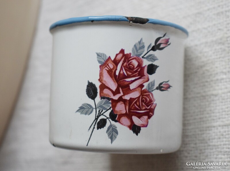 Enamel mug with rose pattern, 3.8 l