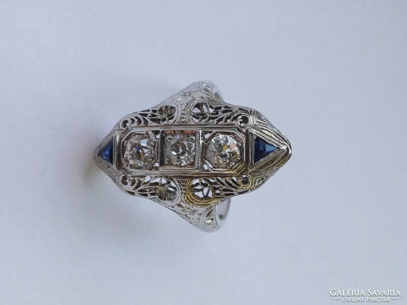 Art deco white gold ring with diamonds