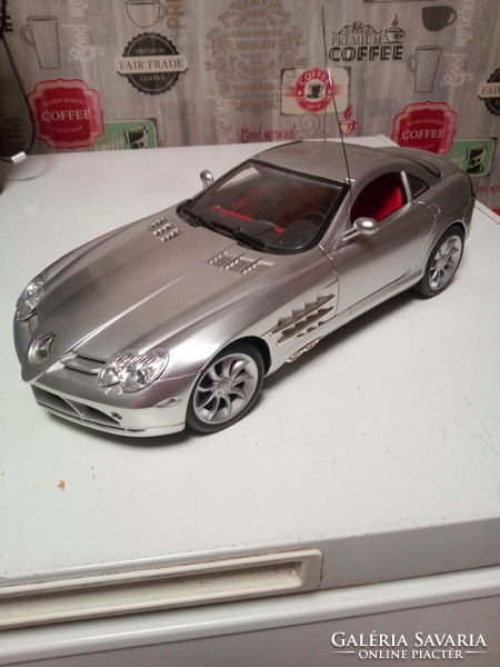 1:18 Mercedes car model