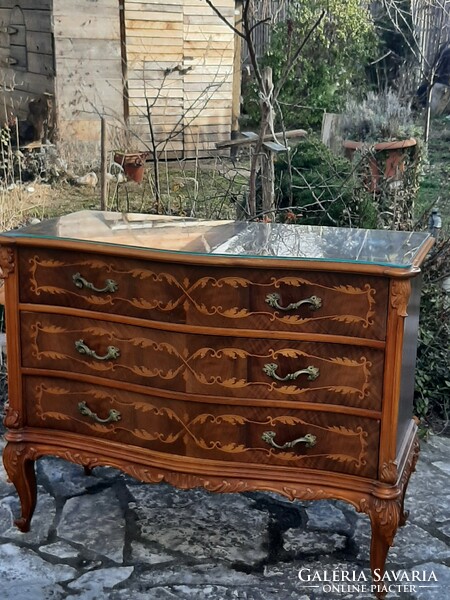 Beautiful baroque 3-drawer inlaid wooden dresser with wonderful hand carvings and copper handles
