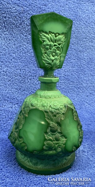 Flawless malachite glass toilet set, based on the designs of Heinrich Hoffmann and Henry Schlevogt!