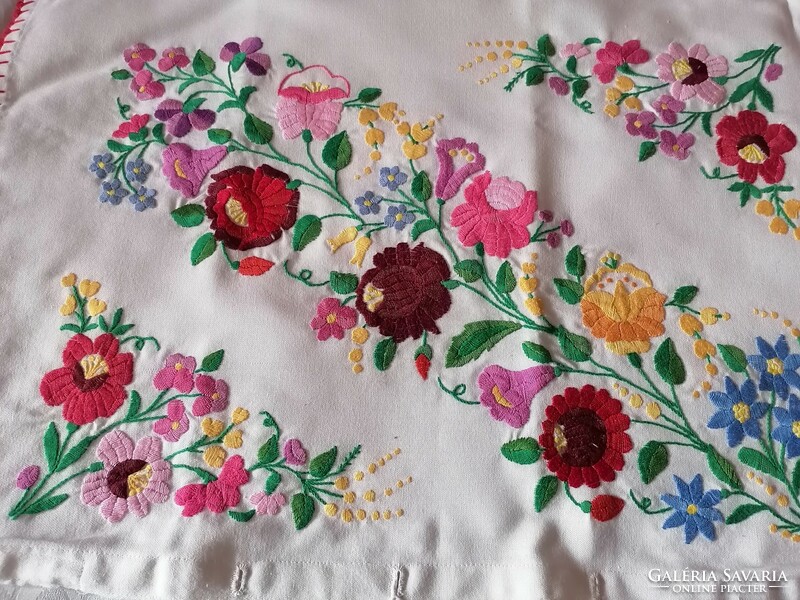 Kalocsai embroidered pillowcase