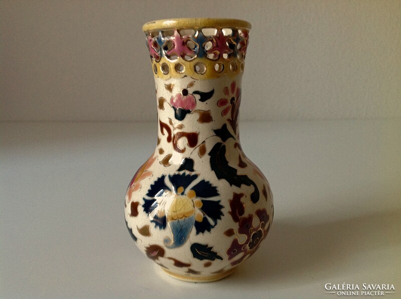 Zsolnay vase with Persian pattern