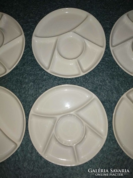Osztott porcelán tányér készlet, 6 db egyben, átm. 22,5 cm (A8)