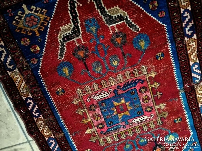 Karabagh csodálatos , antik darab . 100 x 148 cm