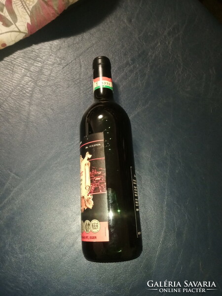 Hagyatékból Egri bikavér - 1993 1000ft óbuda Bontatlan üveg bor a 90-es évekből. 0.75 liter. elmondá