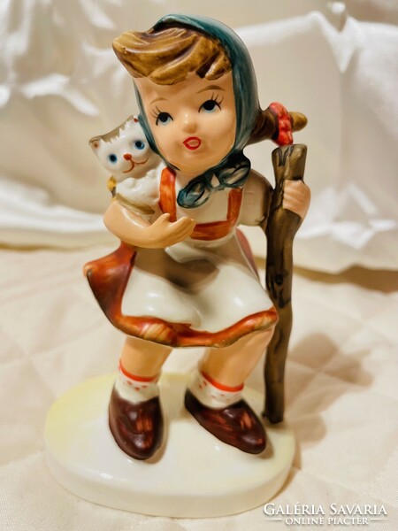 Vintage Lefton Taiwanese porcelain figure Alpine hiker girl with kitten