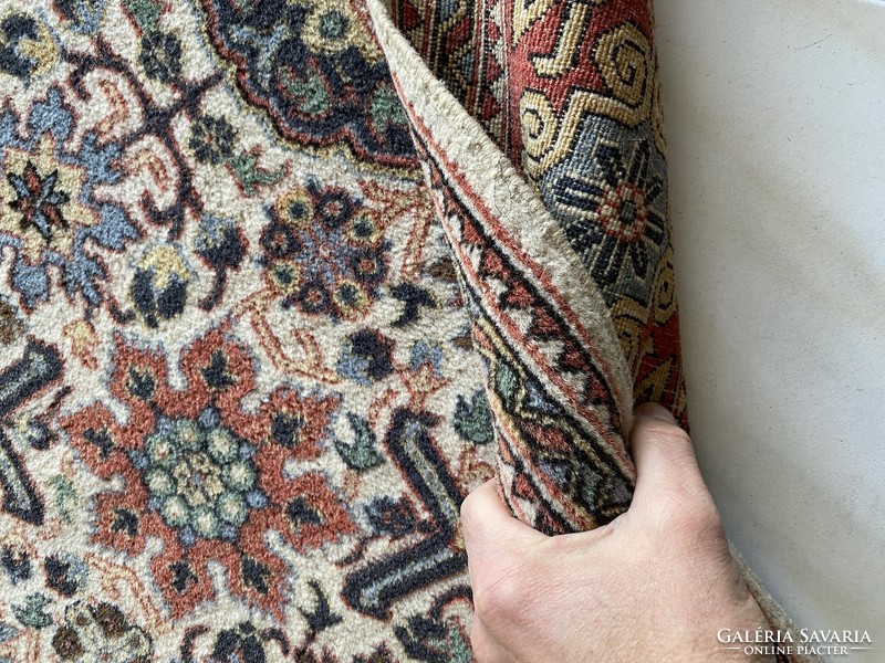Hand-knotted Azeri Caucasian carpet 195x123