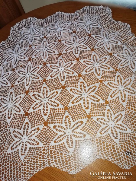85 cm crochet tablecloth