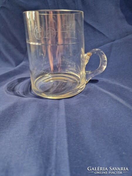 Old beautiful authenticated glass jug 5dl.