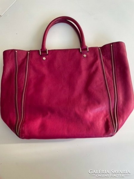 Beautiful fuchsia colored michael kors leather bag