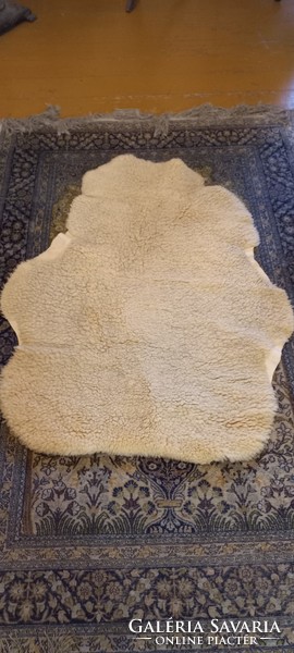 Lamb skin rug