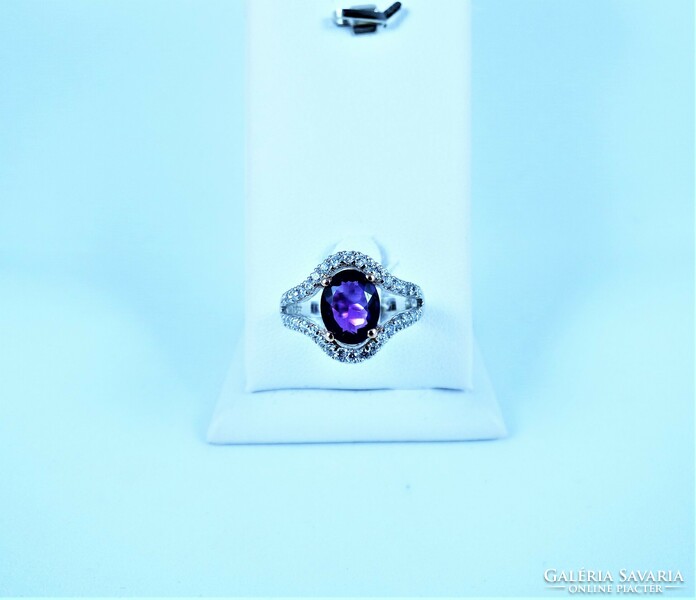 Dreamy, 10k white gold ring with amethyst gemstone!!!