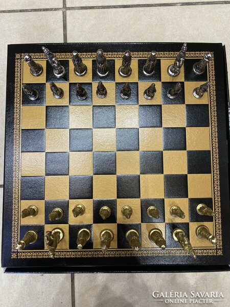 Olasz sakkgyárban készült prémium sakk 33x33