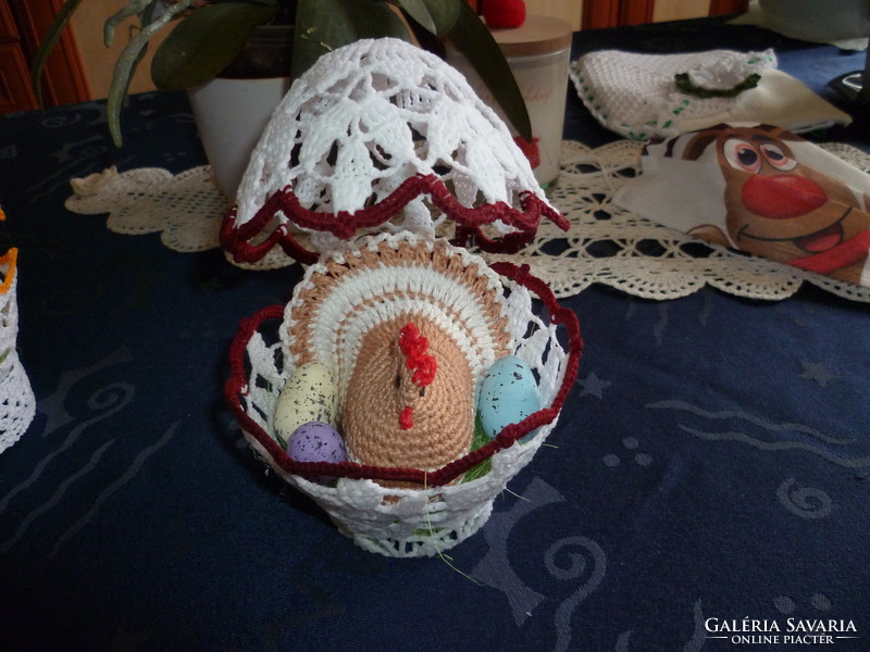 Crochet table decoration 2
