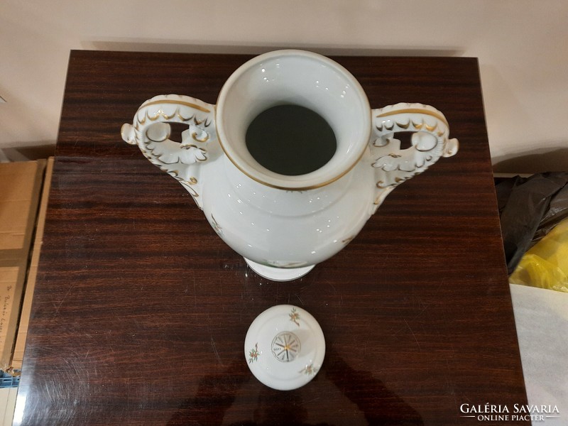 Largest Herend Hecsedli porcelain goblet vase with rosehip pattern